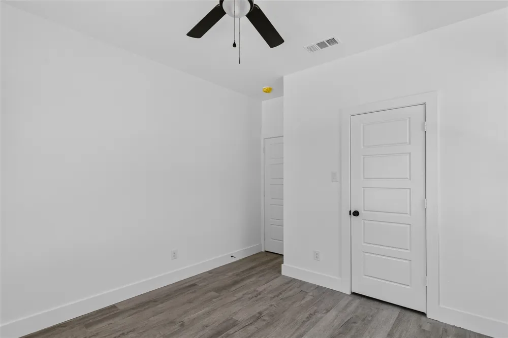 9704 Valley Mills Lane Dallas, TX 75227