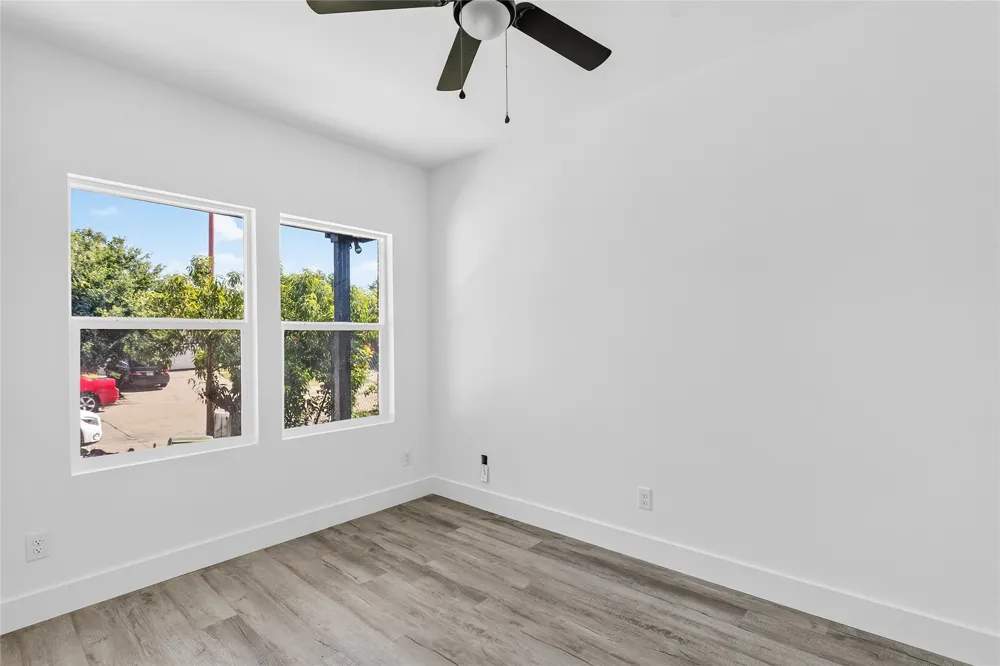 9704 Valley Mills Lane Dallas, TX 75227