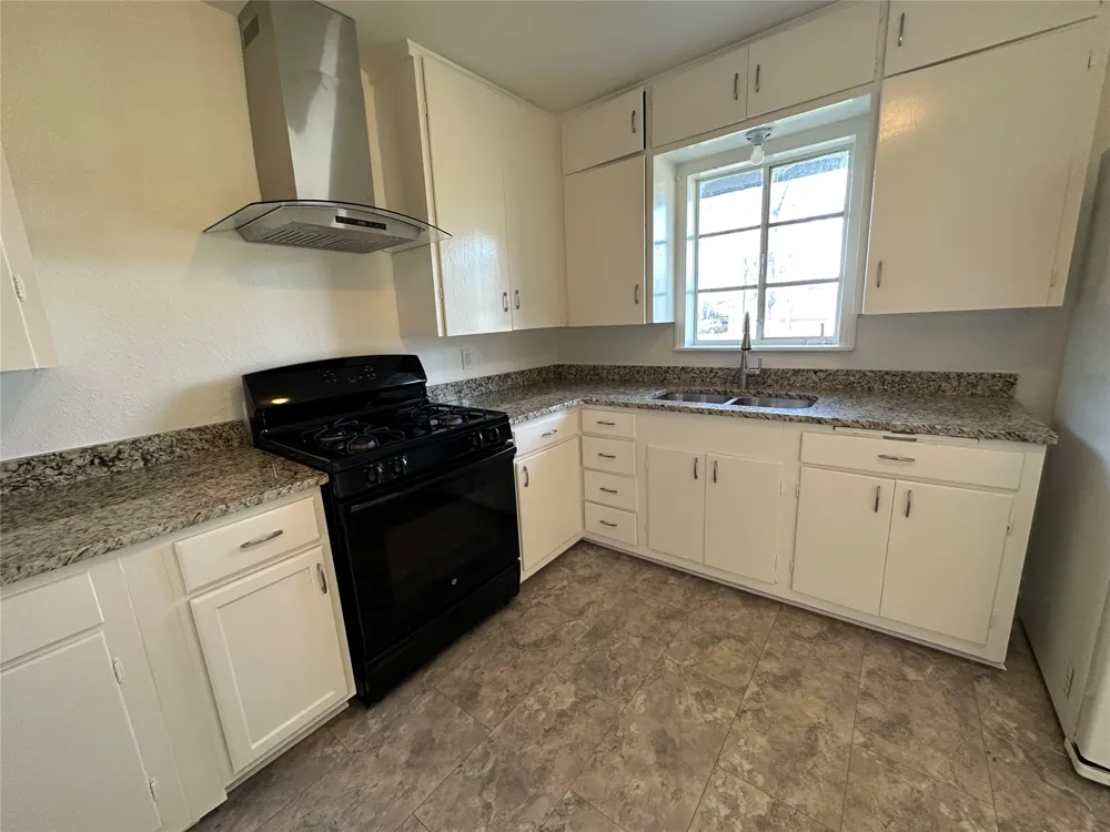 315 W Main Street Midlothian, TX 76065