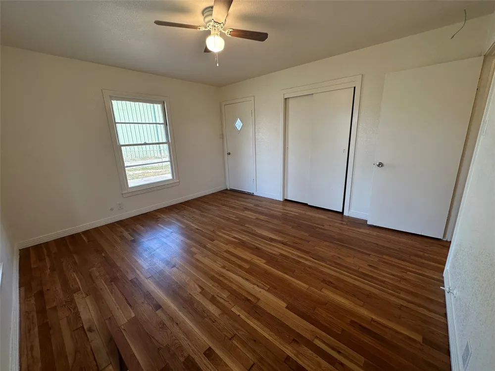 315 W Main Street Midlothian, TX 76065