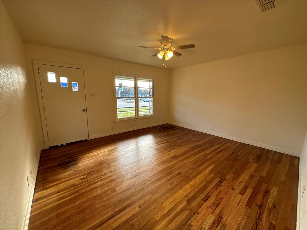 315 W Main Street Midlothian, TX 76065
