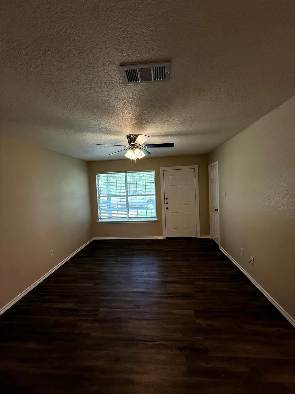 400 Blackwood Street #402 Gainesville, TX 76240