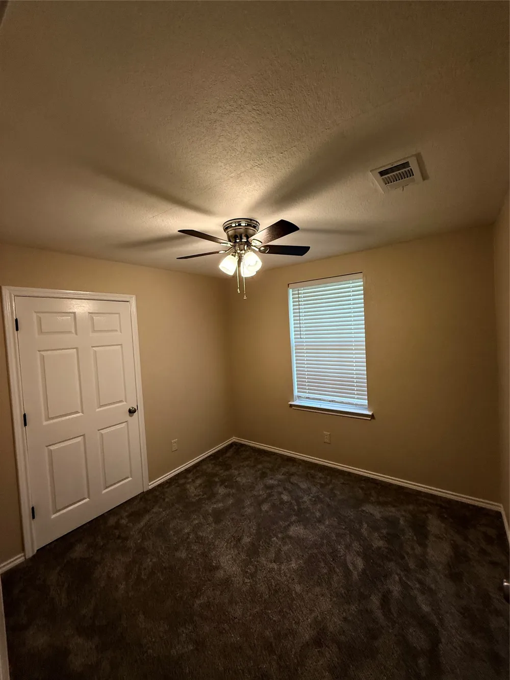 400 Blackwood Street #402 Gainesville, TX 76240