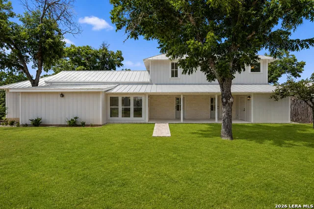 824 HIGH ST Comfort, TX 78013
