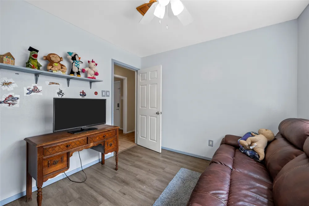 2105 Real Drive Woodway, TX 76712