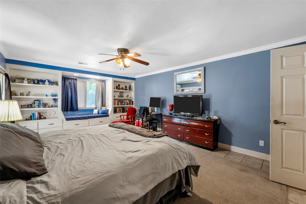 2105 Real Drive Woodway, TX 76712