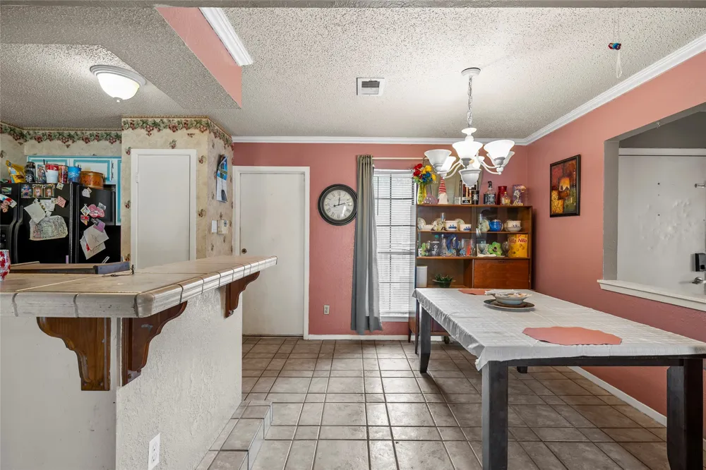 2105 Real Drive Woodway, TX 76712