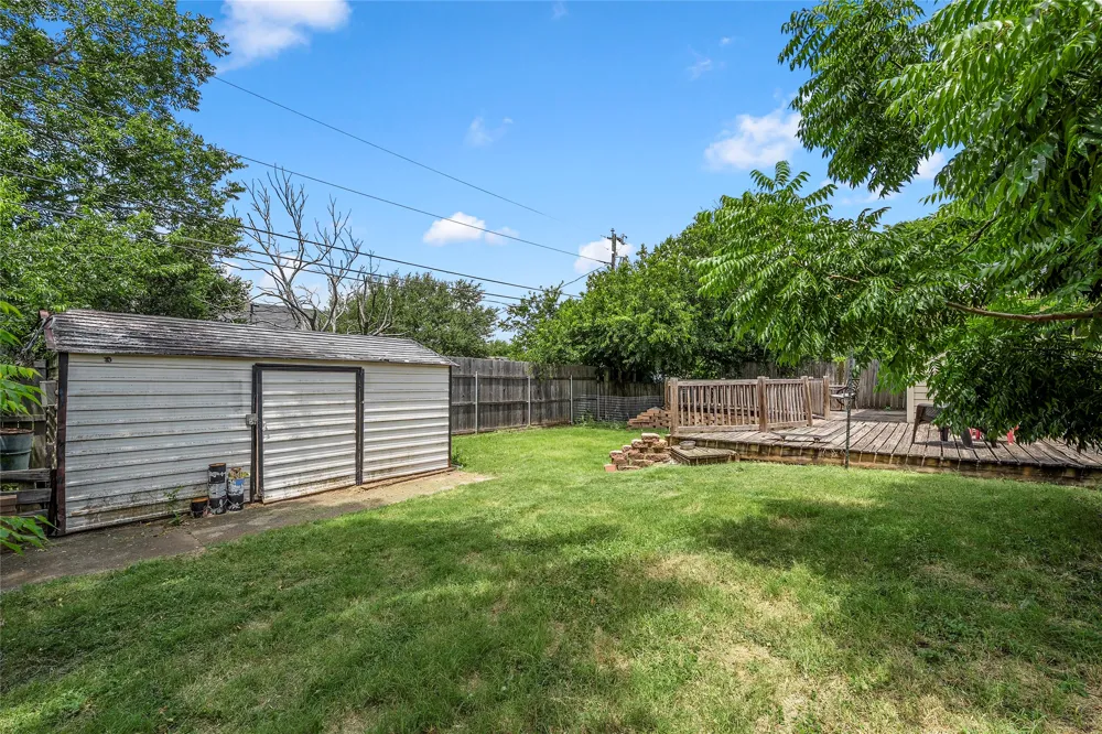 2105 Real Drive Woodway, TX 76712