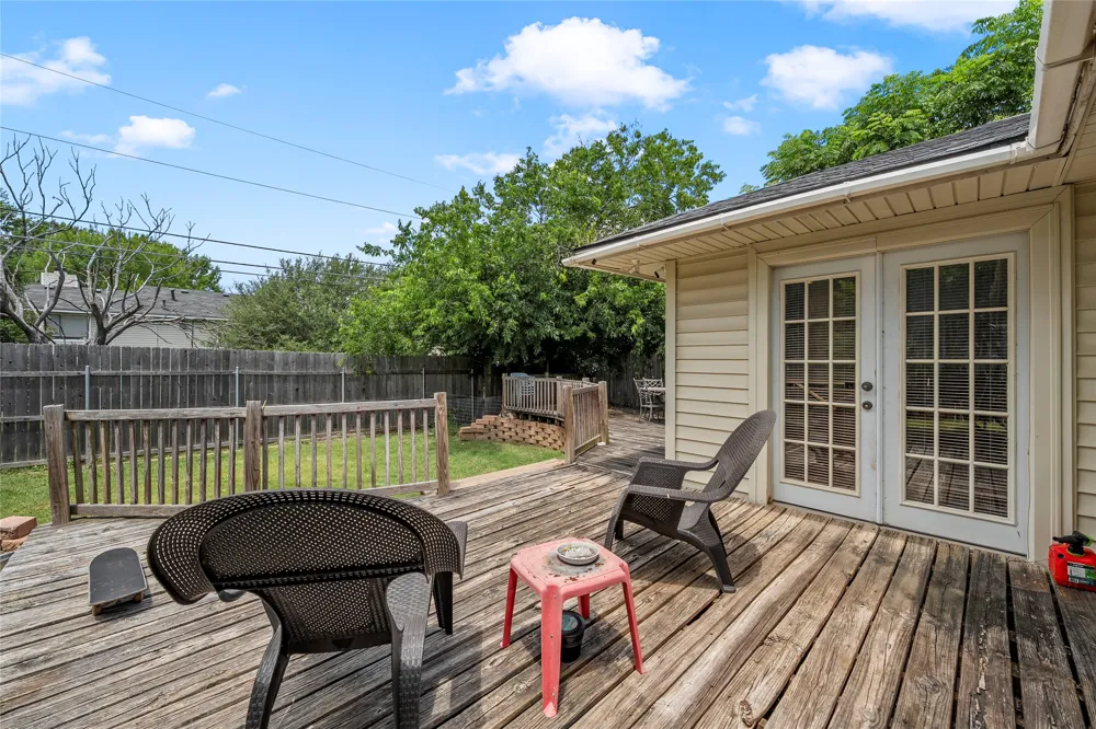 2105 Real Drive Woodway, TX 76712