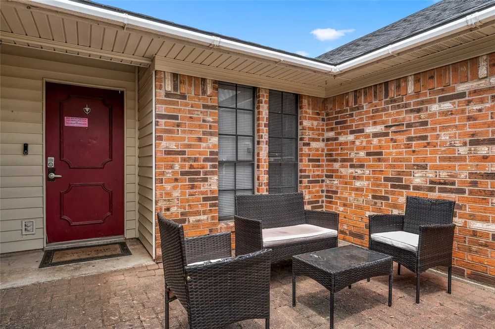 2105 Real Drive Woodway, TX 76712