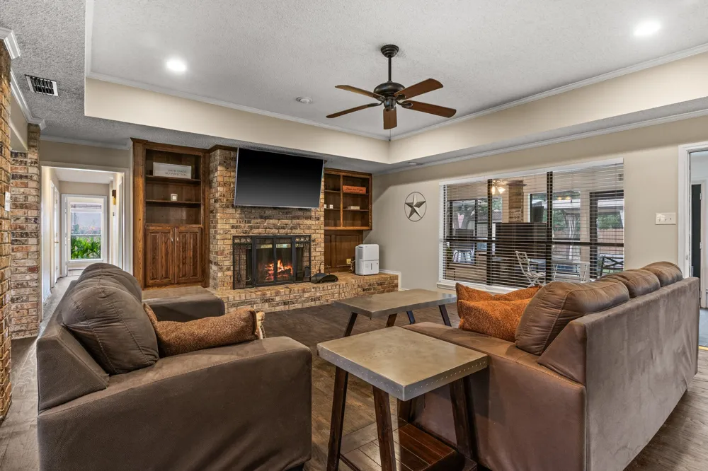 1801 Fairway Mt Pleasant, TX 75455