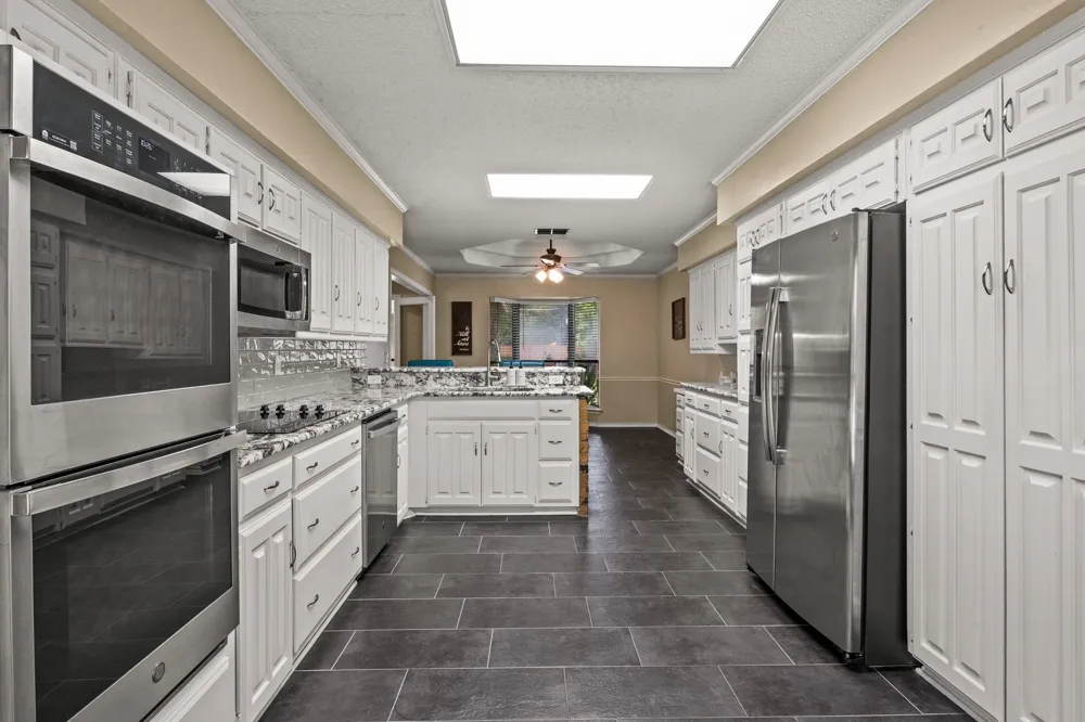 1801 Fairway Mt Pleasant, TX 75455