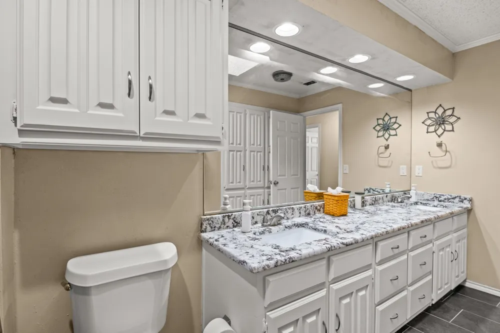 1801 Fairway Mt Pleasant, TX 75455
