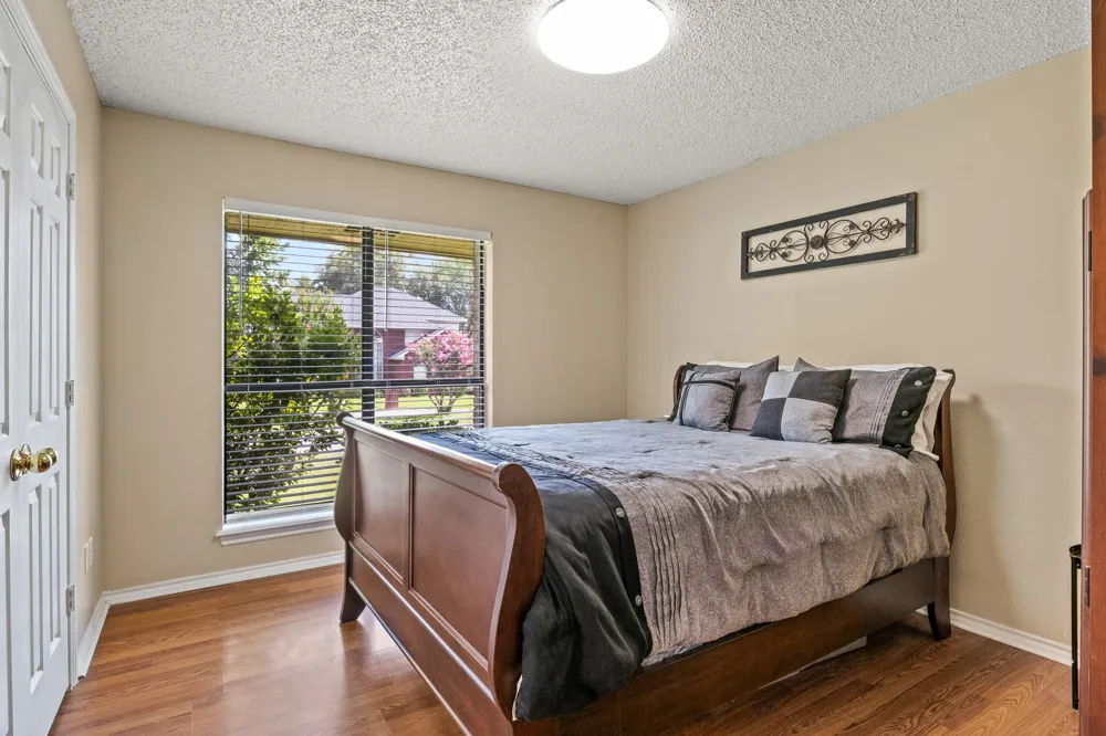 1801 Fairway Mt Pleasant, TX 75455