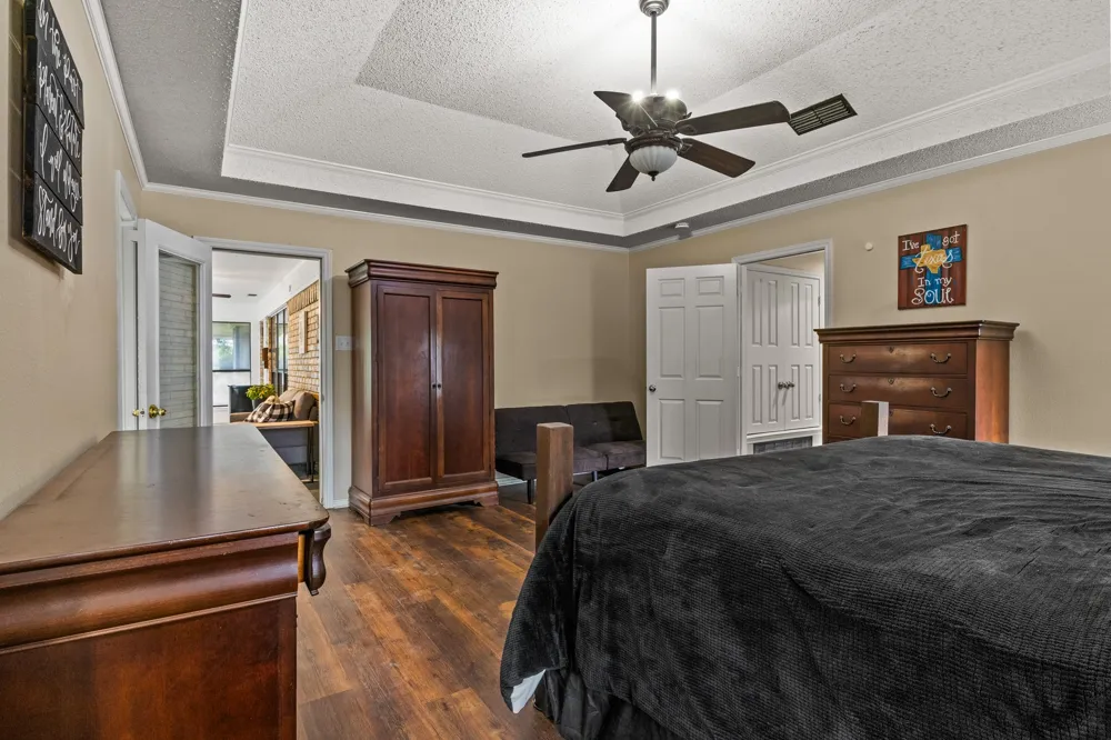 1801 Fairway Mt Pleasant, TX 75455