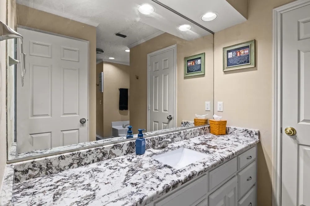 1801 Fairway Mt Pleasant, TX 75455