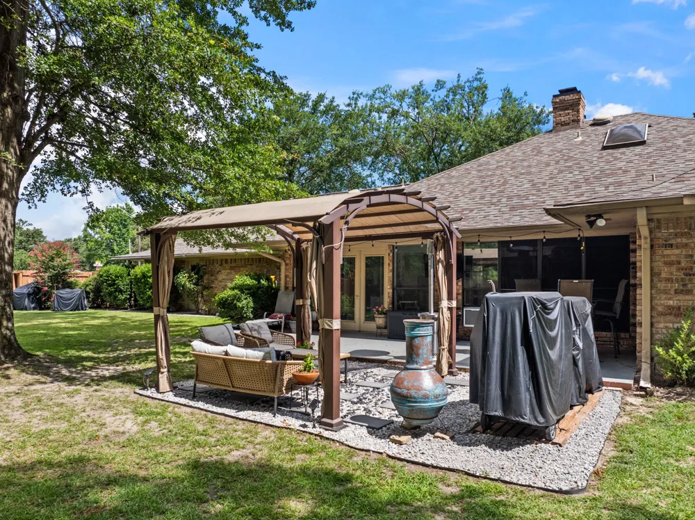1801 Fairway Mt Pleasant, TX 75455