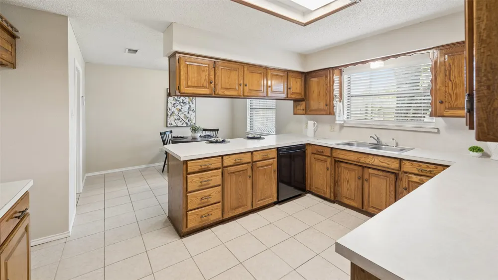 5341 Bob Drive North Richland Hills, TX 76180