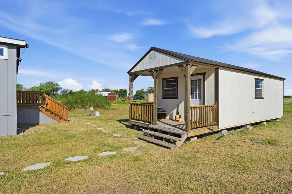 404 Hcr 3258 Mount Calm, TX 76673