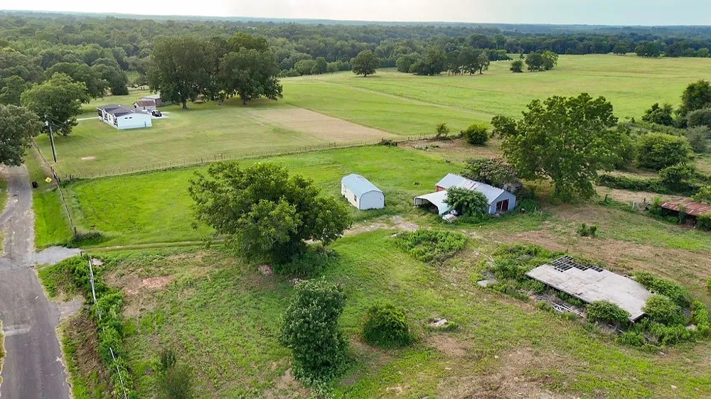 753 County Road 4390 Winnsboro, TX 75494