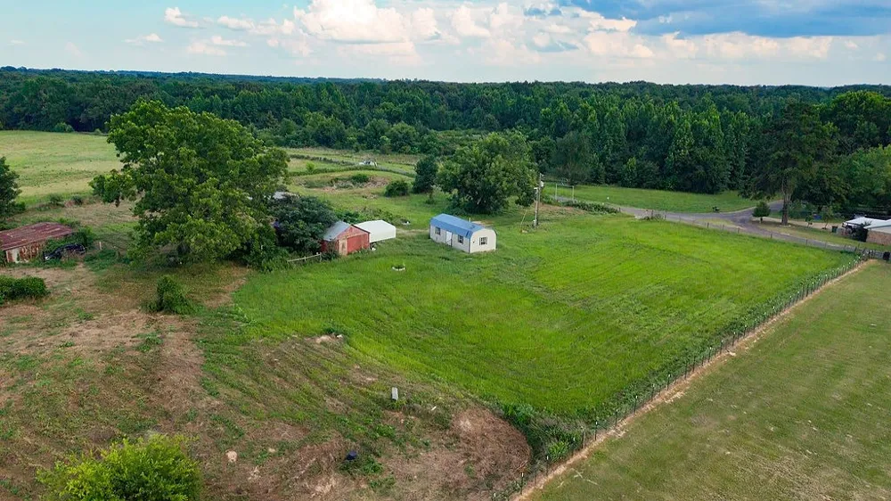 753 County Road 4390 Winnsboro, TX 75494