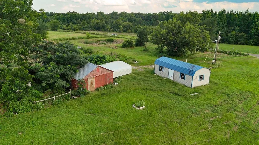 753 County Road 4390 Winnsboro, TX 75494