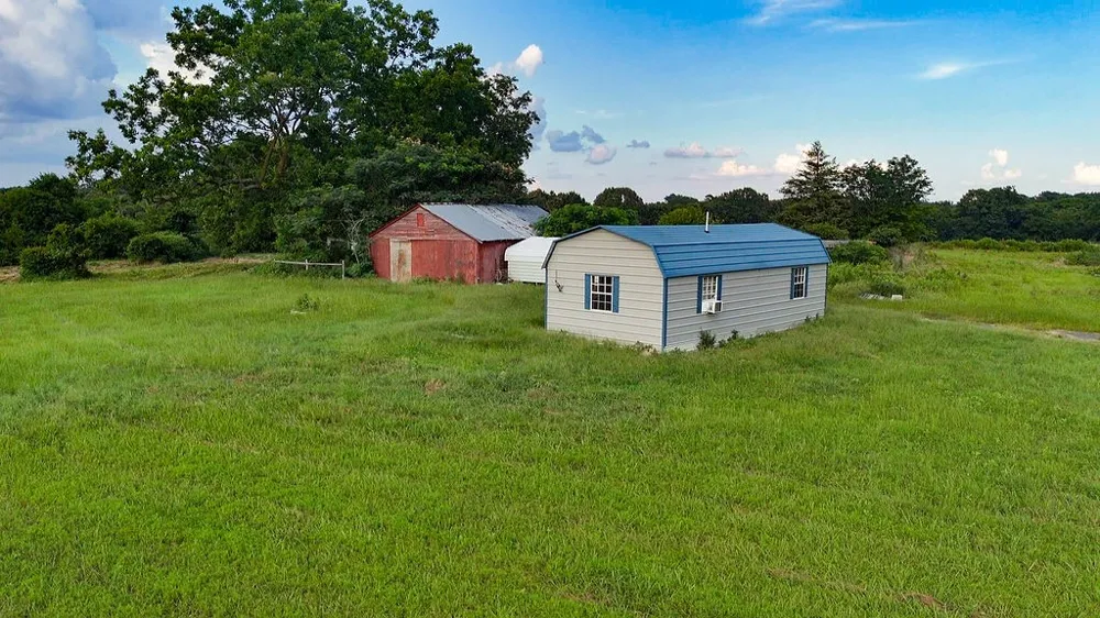 753 County Road 4390 Winnsboro, TX 75494