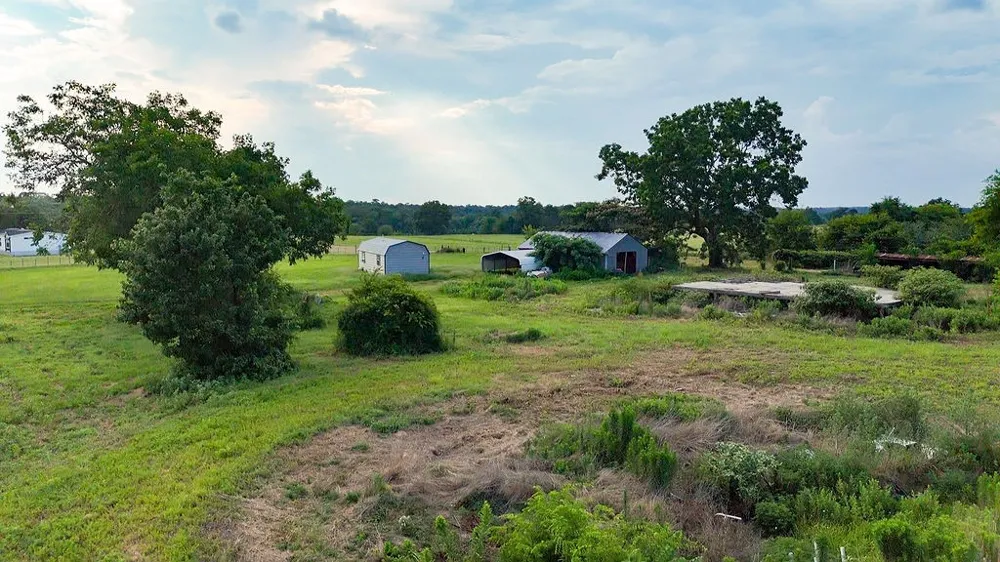 753 County Road 4390 Winnsboro, TX 75494