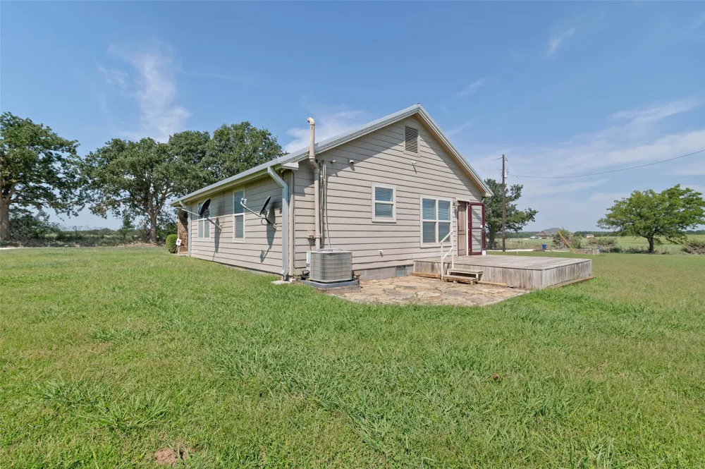 3200 County Road 155 Whitesboro, TX 76273