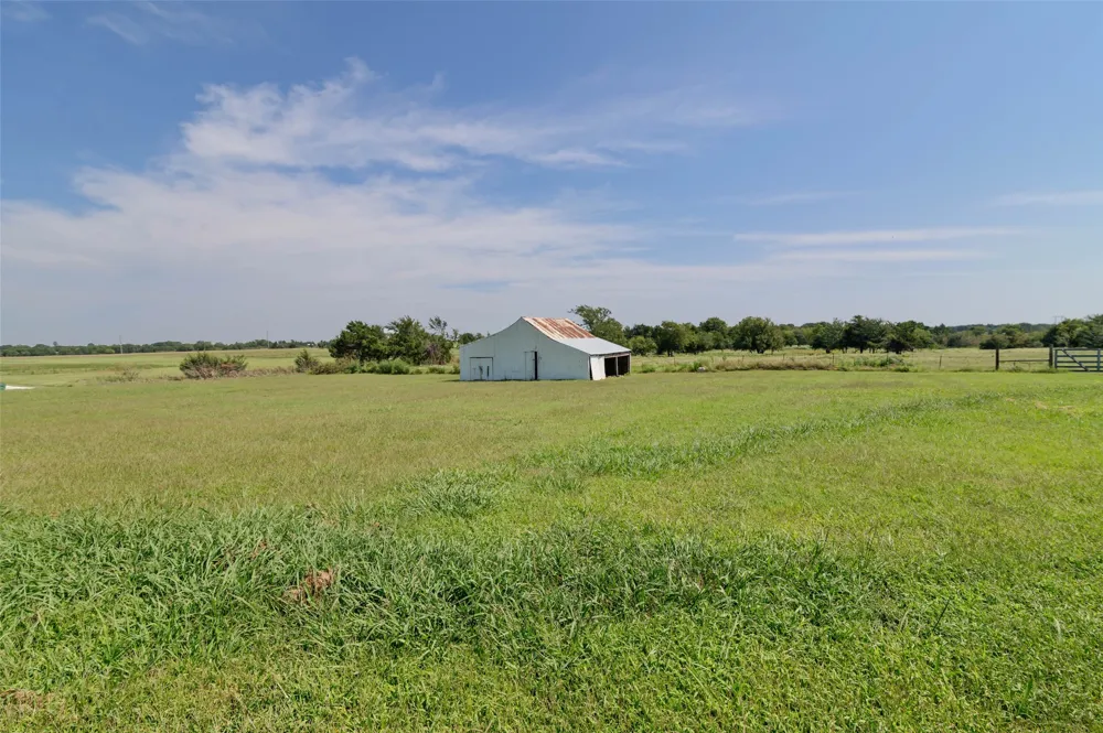 3200 County Road 155 Whitesboro, TX 76273