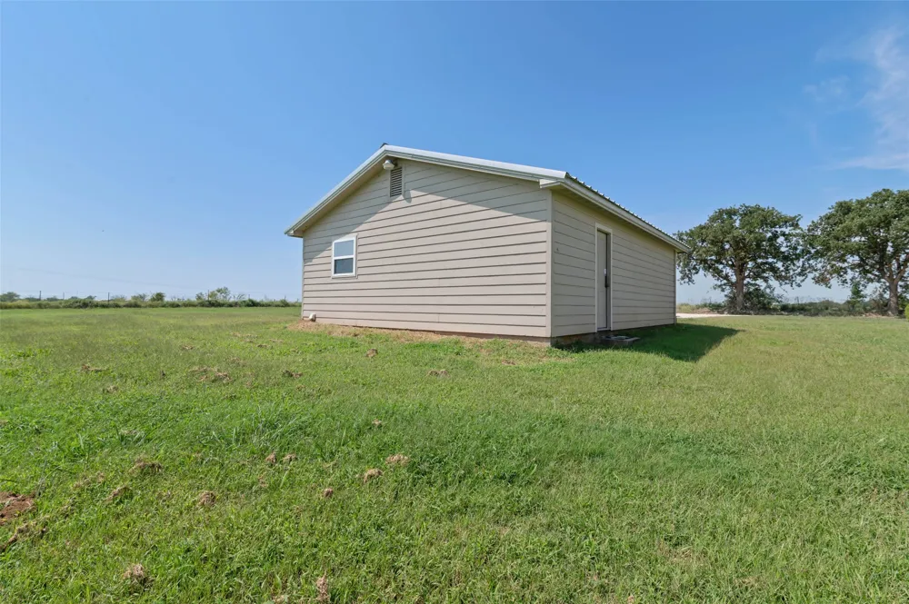 3200 County Road 155 Whitesboro, TX 76273