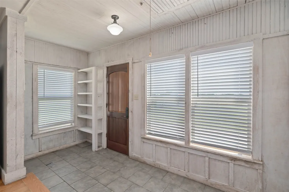 3200 County Road 155 Whitesboro, TX 76273