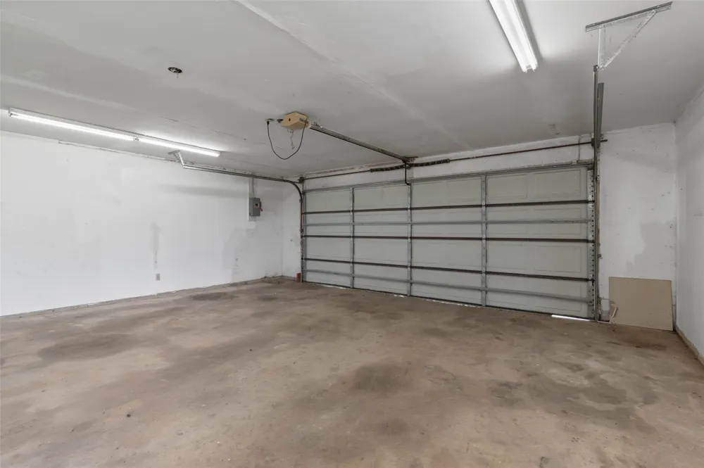 3200 County Road 155 Whitesboro, TX 76273