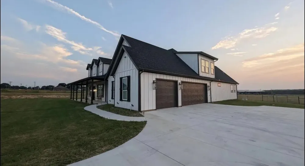 886 COUNTY ROAD 3341 Paradise, TX 76073