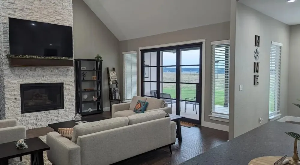 886 COUNTY ROAD 3341 Paradise, TX 76073