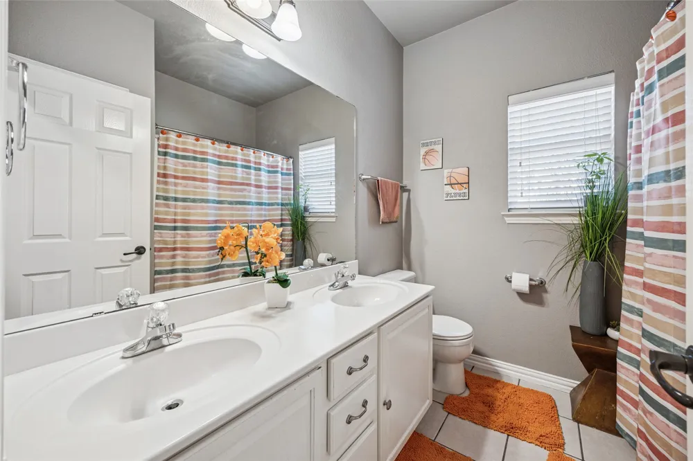 507 Mattie Lane Lake Dallas, TX 75065