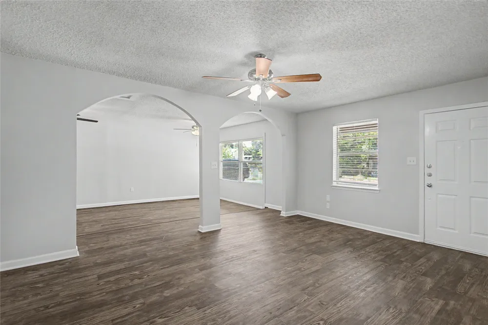 1205 SE 14th Street Mineral Wells, TX 76067