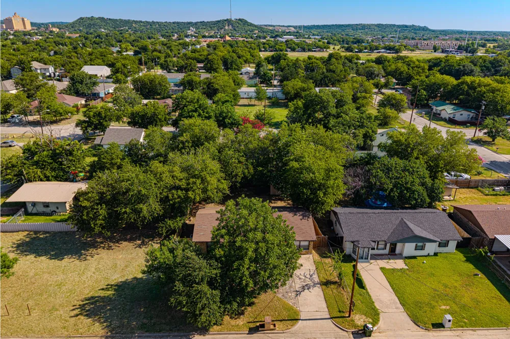 1205 SE 14th Street Mineral Wells, TX 76067