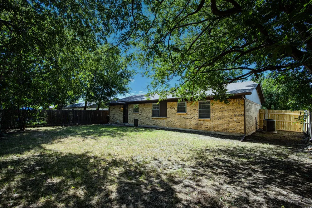 1205 SE 14th Street Mineral Wells, TX 76067