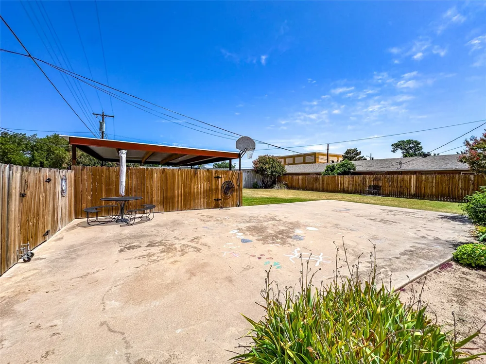 703 Avenue E Haskell, TX 79521