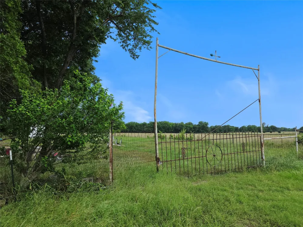 1917 County Road 1144 Miller Grove, TX 75472