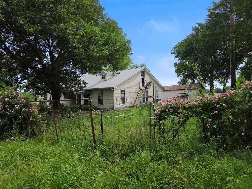 1917 County Road 1144 Miller Grove, TX 75472