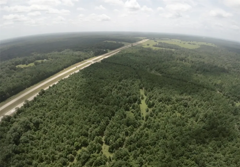 CR 1640 Jefferson, TX 75657