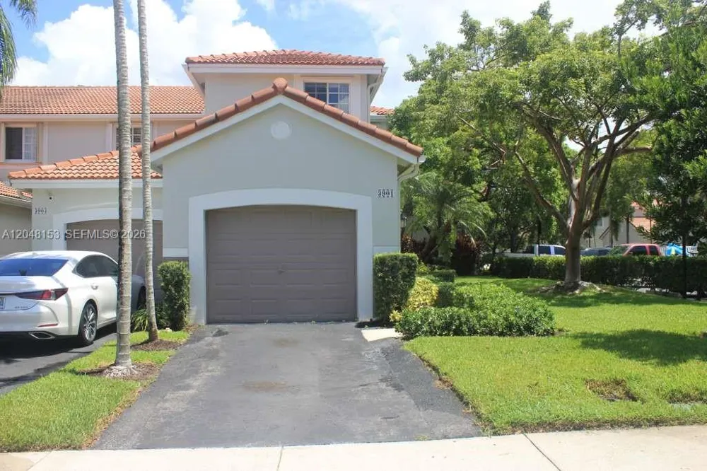 3901 San Simeon Ln Weston, FL 33331