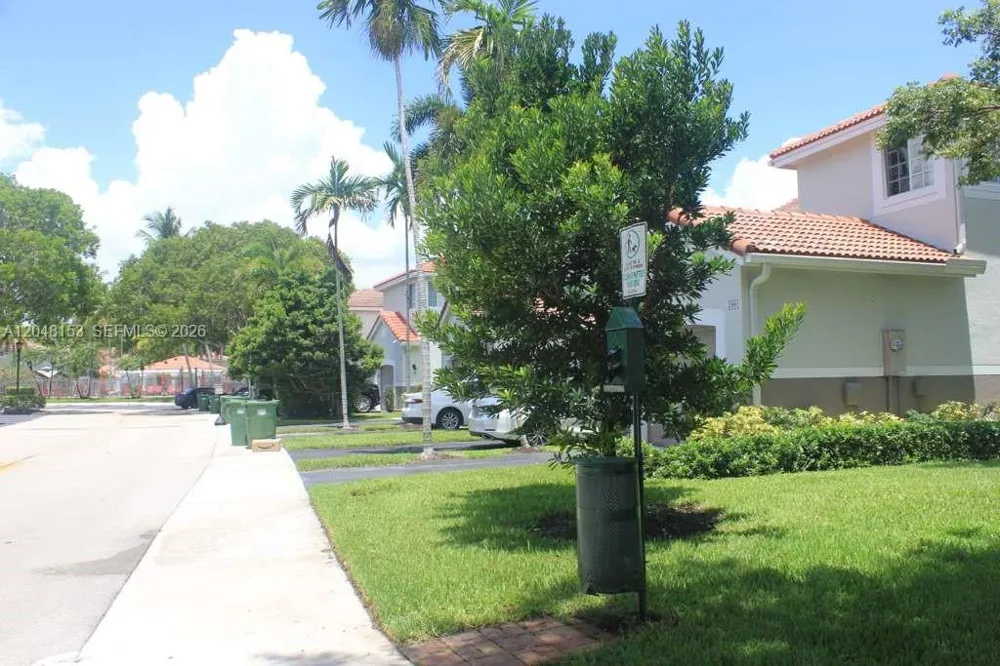 3901 San Simeon Ln Weston, FL 33331