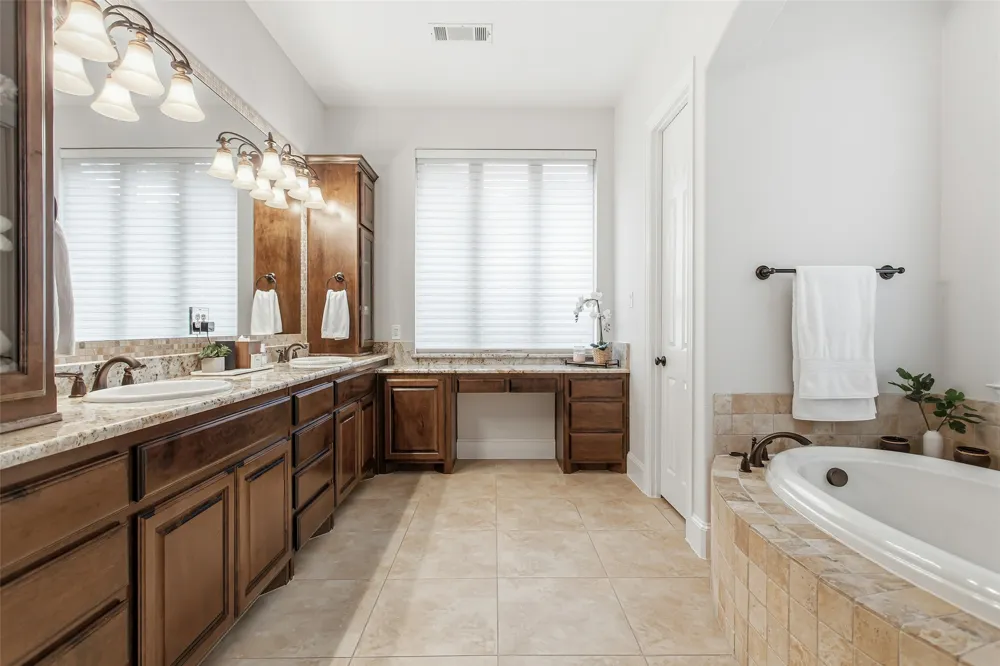 2135 Waterrock Drive Allen, TX 75013
