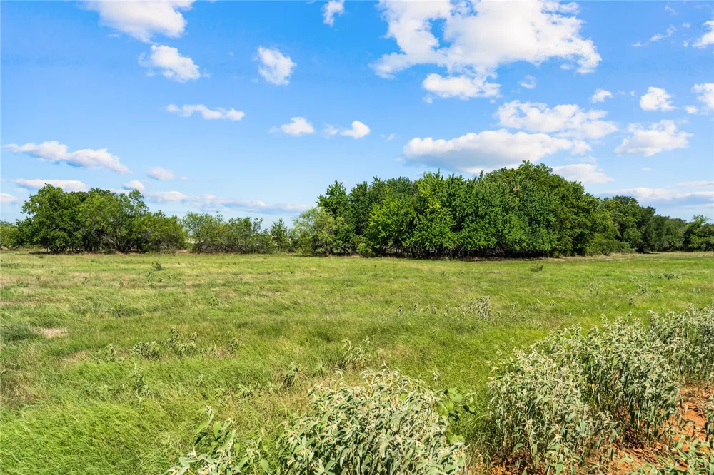 Lakewood Drive Whitney, TX 76692