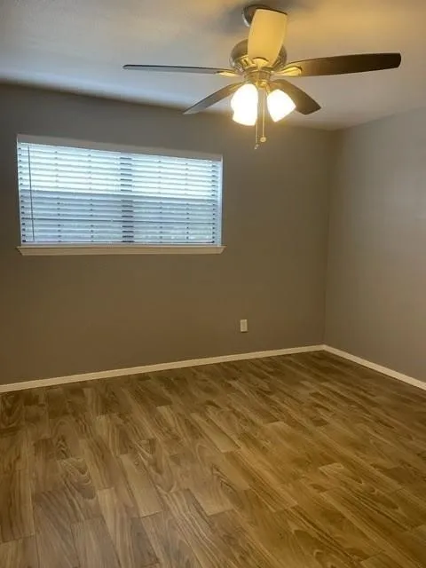 609 Williamsburg Court Granbury, TX 76048