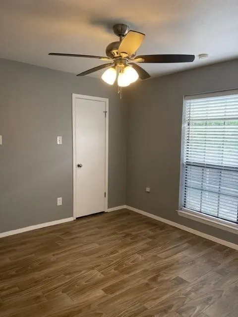 609 Williamsburg Court Granbury, TX 76048