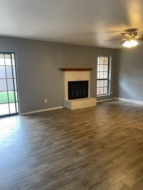 609 Williamsburg Court Granbury, TX 76048